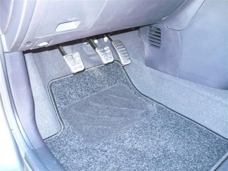 Hyundai I10 Sport "Loke" *Solgt* - Alu pedaler, egentlig til en I30, men jaaaa.. Nu også til I10 :) billede 10