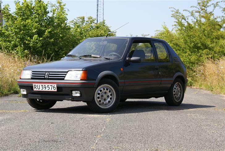 Peugeot 205 1.6 GTi billede 1