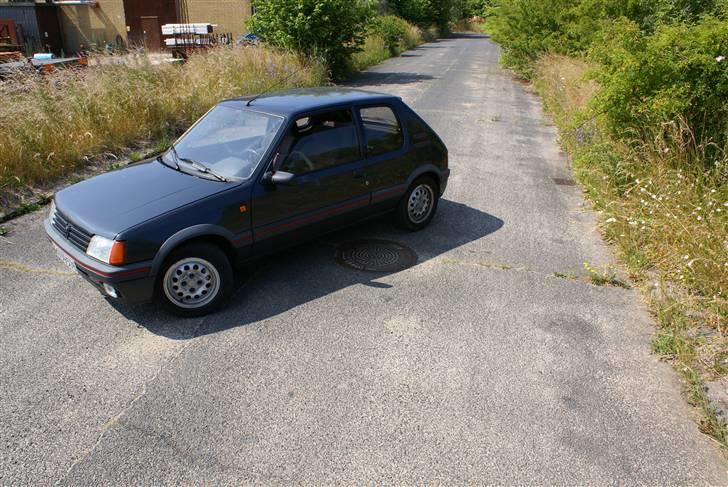 Peugeot 205 1.6 GTi billede 3