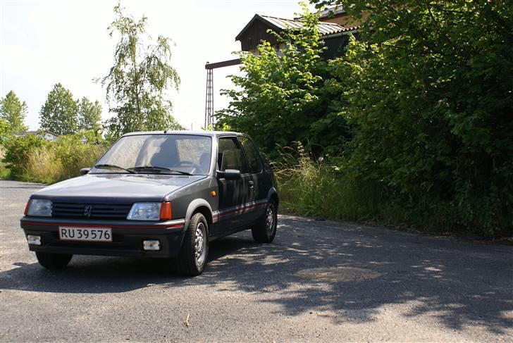 Peugeot 205 1.6 GTi billede 8
