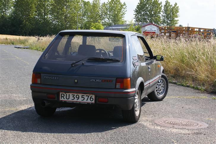 Peugeot 205 1.6 GTi billede 10