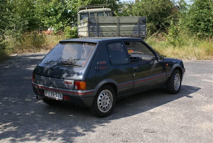 Peugeot 205 1.6 GTi billede 11