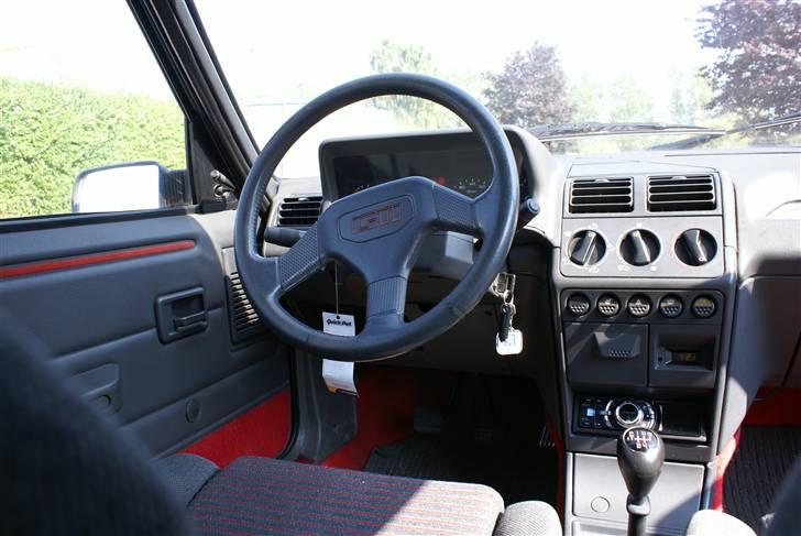 Peugeot 205 1.6 GTi billede 12