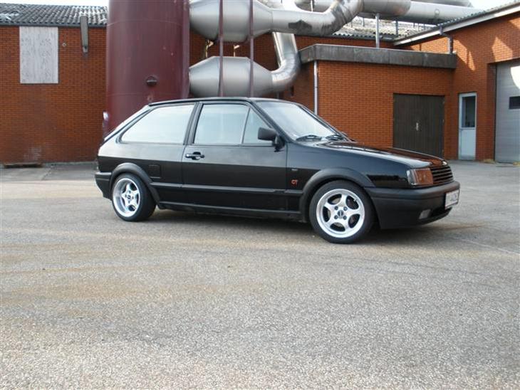 {{currentPhoto.altText}} billede {{currentPhoto.number}}