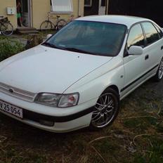 Toyota Carina E