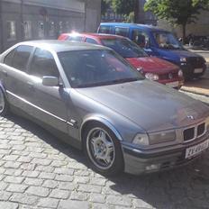 BMW E36 320i **SOLGT**