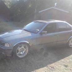 BMW E36 320i **SOLGT**