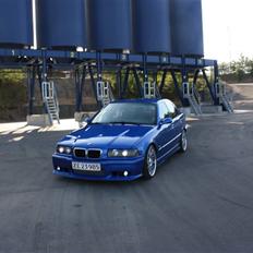 BMW 320i  solgt