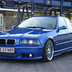 BMW 320i  solgt