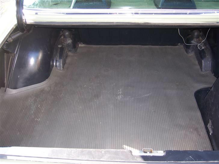 Mercedes Benz /8  200  billede 6