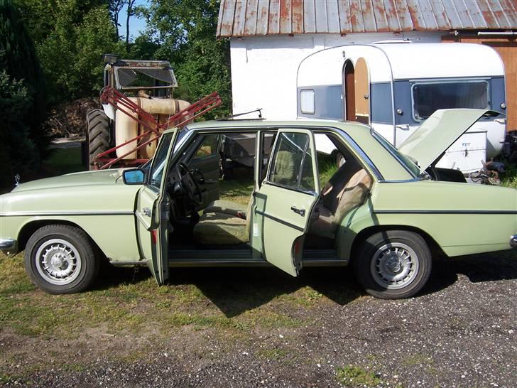 Mercedes Benz /8  200  billede 17