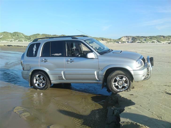 Suzuki grand vitara (solgt) - lidt leg fra lykken strand billede 3