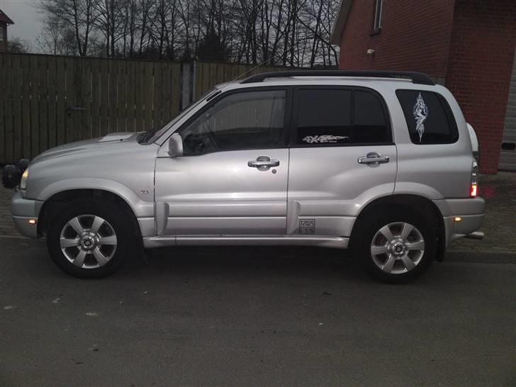 Suzuki grand vitara (solgt) - mine fine standart vinter alufølge  billede 7