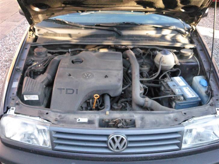VW Vento TDI GL *solgt billede 8