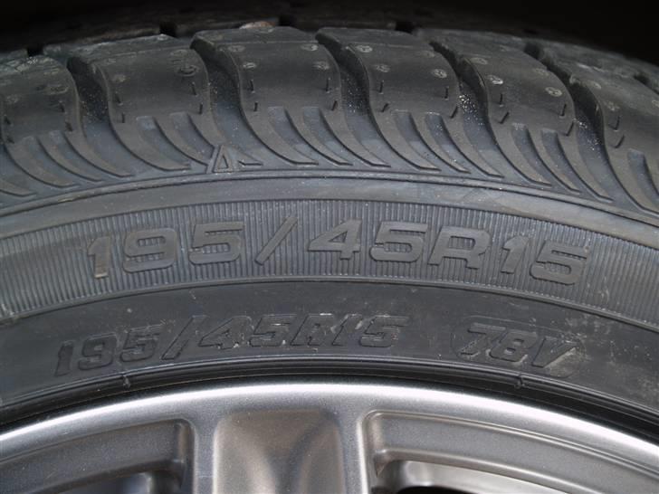 Citroën Saxo Innovation 1.4i - Fulda Exelero Carat 195/45-15 billede 3