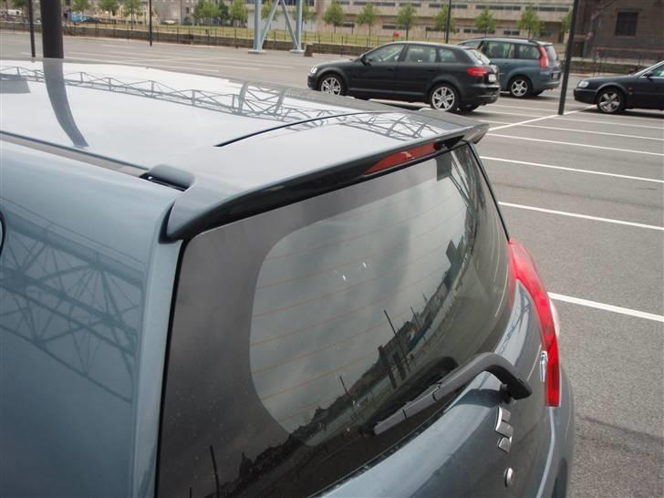 Suzuki Alto 1,0 GLS Aircon - Suzuki tagspoiler til en ikke helt billig penge. billede 7