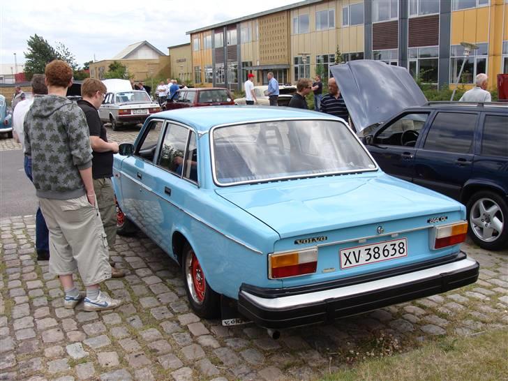 Volvo 244 2.1 DL Automatic - Her har vi så debut på køretur med koldingvolvoklub, fanme godt at møde ligesindede tosser.... billede 5