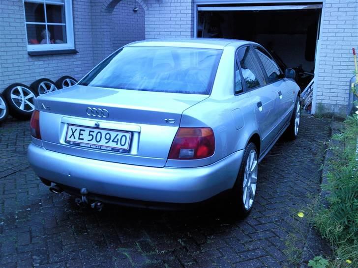 Audi A4 ** SOLGT ** billede 4