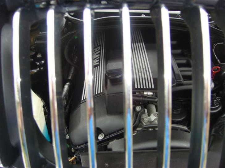 BMW 328i E46 1998/02 SOLGT billede 9