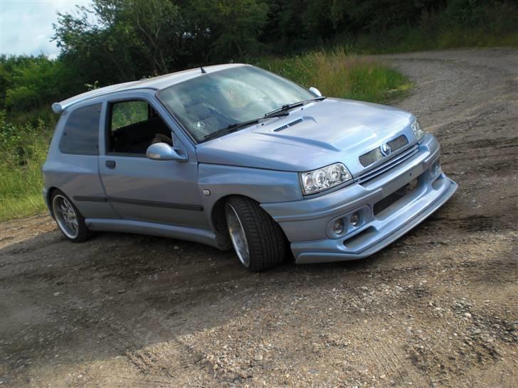 Renault Clio 1.8 16v Turbo SOLGT billede 2