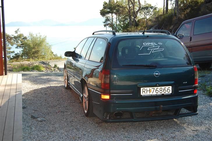 Opel Omega B1 "NRW" stv - Bildet tatt ved hytten på tysnes. billede 17