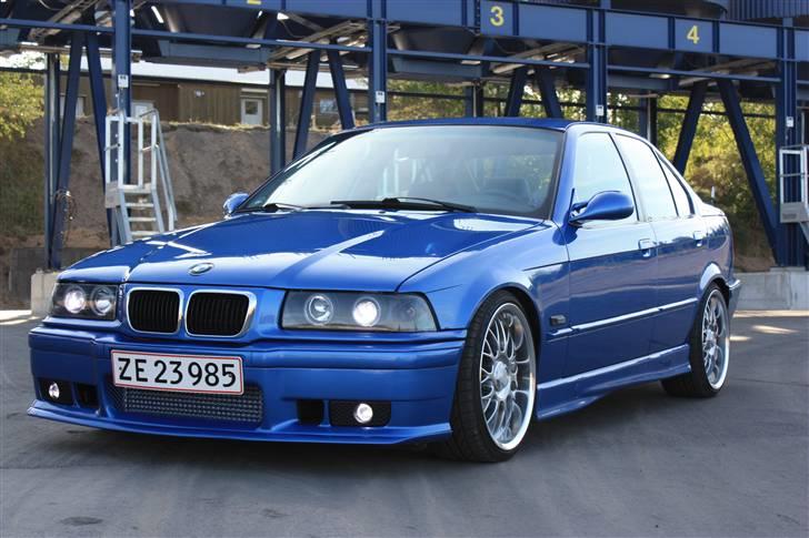 BMW 320i  solgt billede 3