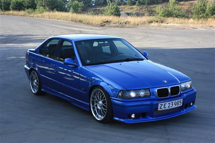 BMW 320i  solgt billede 4