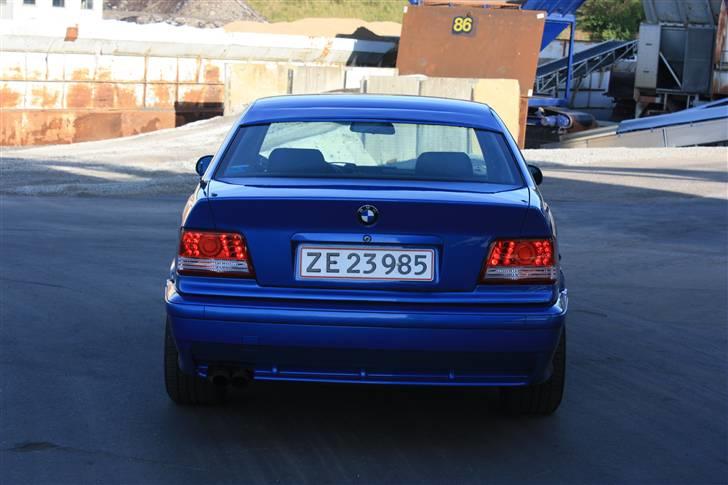 BMW 320i  solgt billede 7