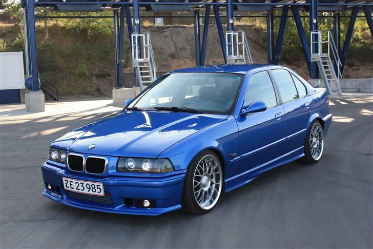 BMW 320i  solgt billede 9