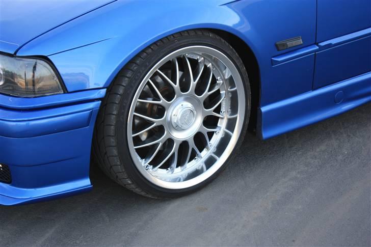 BMW 320i  solgt billede 12