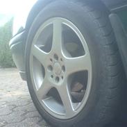 Opel Vectra A 1,6 *SKROTTET*