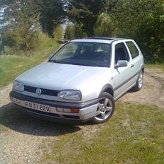 VW Golf 3 1,8 solgt