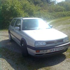 VW Golf 3 1,8 solgt