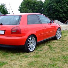 Audi A3 1.8 20v - Solgt
