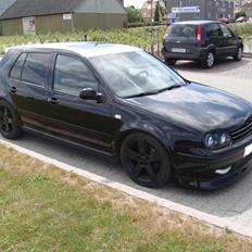 VW Golf 1.8 TURBO - Solgt