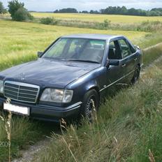 Mercedes Benz W124 200D *SOLGT*