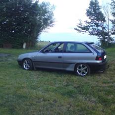 Opel astra (BYTTET)