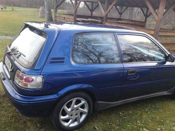 Toyota corolla E90 - SOLGT -  billede 1