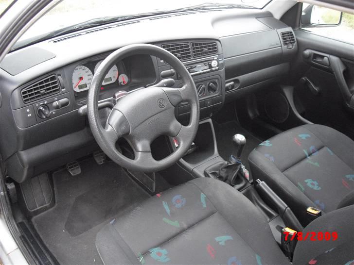 VW Golf 3 1,8 solgt billede 10
