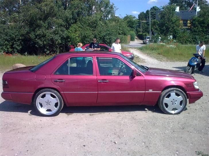 Mercedes Benz 300 D solgt billede 1