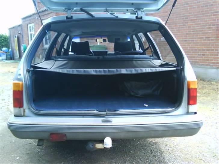 Opel rekord e2 billede 7