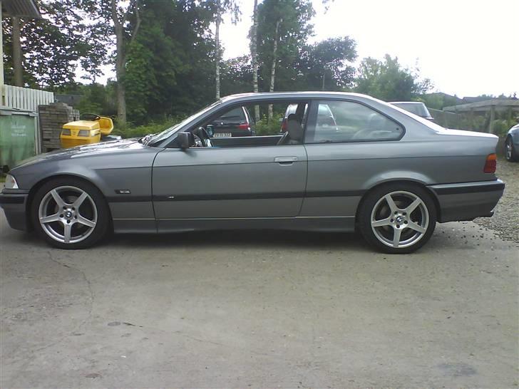 BMW E36 318 is coupé - sådan så den ud da jeg købte den billede 3