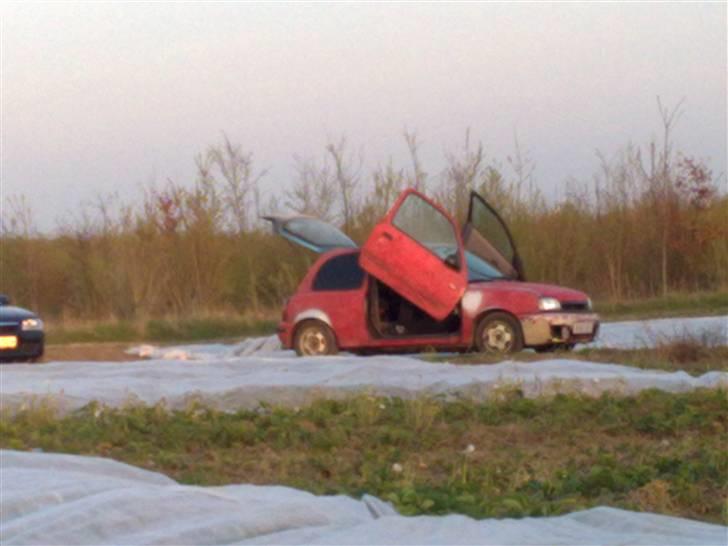 Nissan Micra 1,0  solgt billede 6