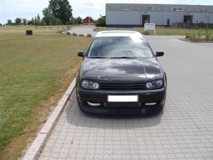 VW Golf 1.8 TURBO - Solgt billede 2