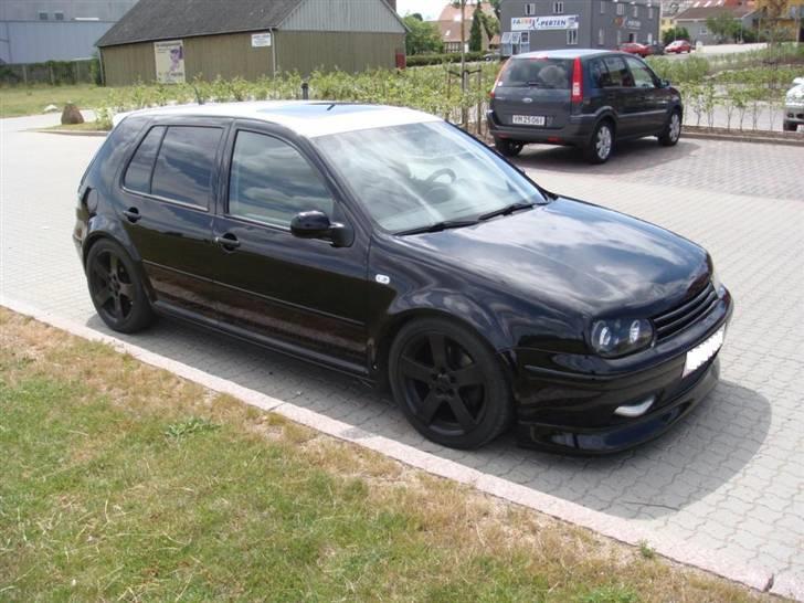 VW Golf 1.8 TURBO - Solgt billede 3