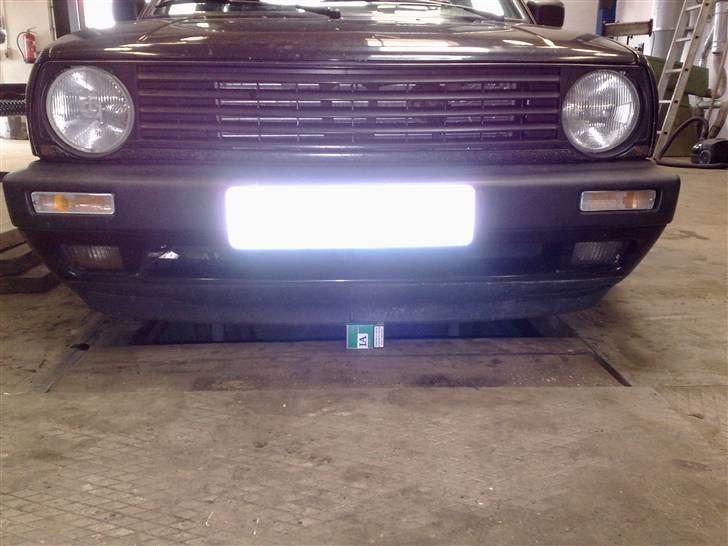 VW Golf 2 Gti 16V (Solgt) - Den satte sig 1,5 cm i løbet af en uge.. Så tissemyre, duk dig:-) billede 4