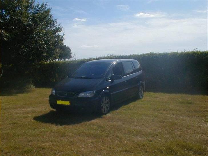 Opel Zafira A OPC billede 2