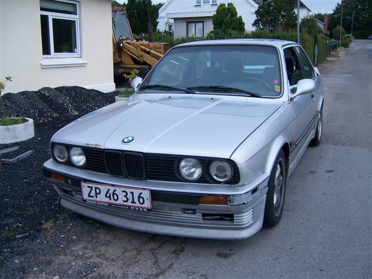 BMW E30 325e billede 3