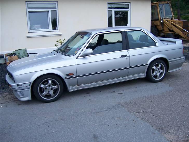 BMW E30 325e billede 4