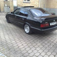 BMW E34 520i 24v Limosine 